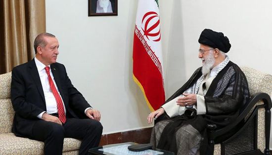 شعار: الإرهاب سيسقط بسقوط خامنئي وأردوغان والحمدين