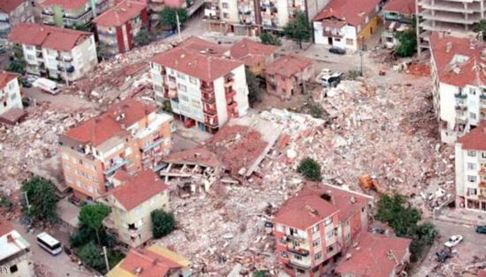 مقتل 4 وإصابة 120.. تفاصيل خسائر زلزال إزمير بتركيا