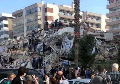  ارتفاع حصيلة ضحايا زلزال إزمير إلى 12 قتيل و400 جريح