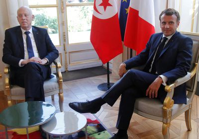 قيس وماكرون يناقشان الأحداث الإرهابية هاتفيًا