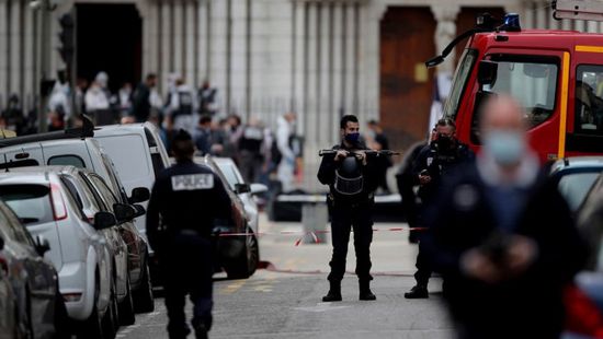 فرنسا.. توقيف شخصين آخرين مشتبه بهم في هجوم كاتدرائية نوتردام