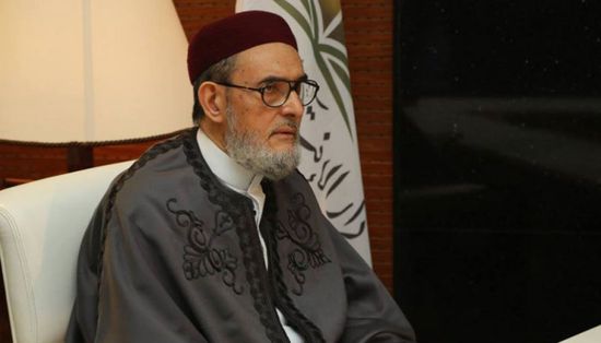 مفتي ليبيا السابق يدعو لثورة مسلحة ضد حكومة الوفاق