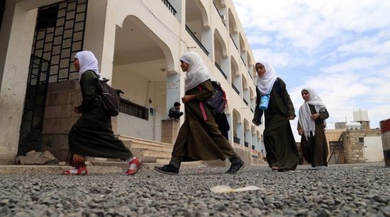 المليشيا تهدد بإغلاق 16 مدرسة أهلية في صنعاء