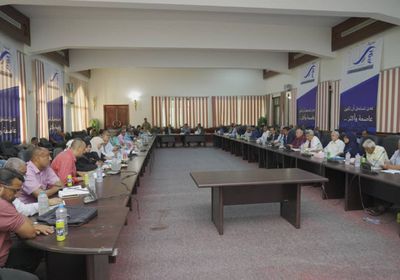 تكليفات بإقرار تسعيرة للحوم والأسماك والخضروات في عدن