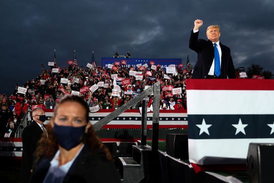 ترامب يفوز بـ29 مقعدًا في المجمع الانتخابي