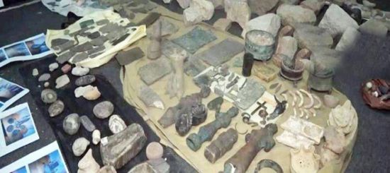 الشرق الأوسط: مليشيا الحوثي تسرق آلاف القطع الأثرية