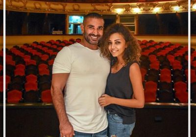 أحمد سعد يغازل خطيبته بصورة جديدة من الأوبرا