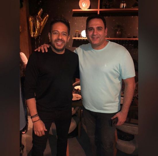 أكرم حسني يهنئ محمد حماقي بعيد ميلاده