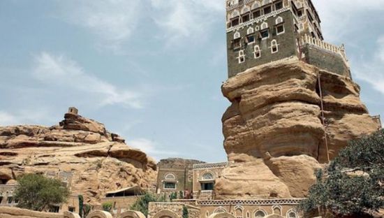 الحوثيون ونهب الآثار.. المليشيات تعتدي على التراث