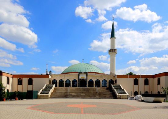الشرطة النمساوية تداهم مسجدًا في فيينا لتنفيذ قرارًا بإغلاقه