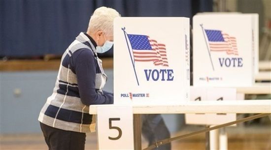 سكرتيرة أريزونا: ما زال هناك 235 ألف بطاقة اقتراع