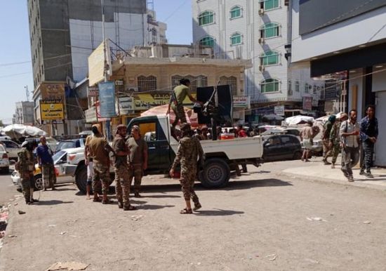 حملة أمنية موسعة تُلاحق الدراجات النارية بالشيخ عثمان