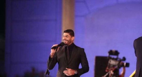 خالد سليم يشعل مسرح حفله بمهرجان الموسيقى العربية (صور)