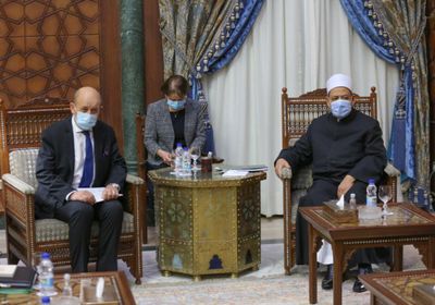 شيخ الأزهر لـ وزير الخارجية الفرنسي: "الإساءة لنبينا محمد مرفوضة تمامًا" 