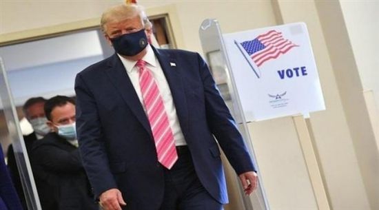 سناتور أمريكي يحذر ترامب من الاستسلام