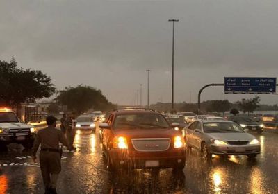 أرصاد السعودية تتوقع هطول أمطار رعدية على بعض المناطق