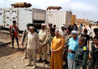 أشاد بدور الإمارات التنموي.. الثقلي يتفقد محطة "زايد الكهربائية"