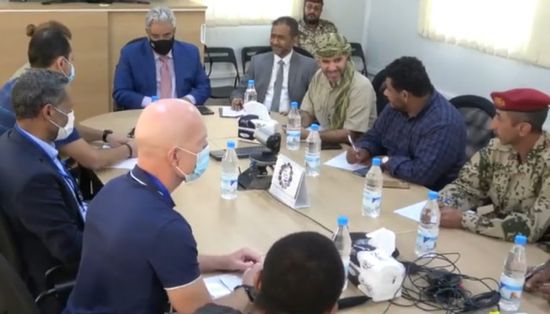 بعثة اتفاق الحديدة والفريق الحكومي يبحثان خروقات الحوثي