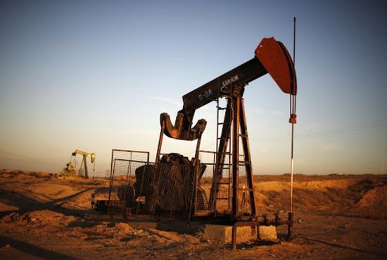  النفط يرتفع لمستوى قياسي تأثرًا بآمال لقاح كورونا