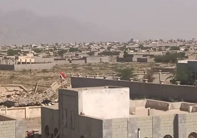مليشيات الحوثي تهاجم شمال حيس بالأسلحة الثقيلة
