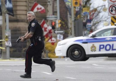  كندا: خروج عدد من الرهائن المحتجزين في مبنى في مونتريال