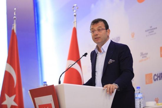  رئيس بلدية اسطنبول يُكذّب الإحصائيات الرسمية لكورونا ويدعو لعزل عام