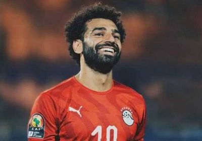 بعد إصابته بكورونا.. صور لعروسين مع محمد صلاح من داخل فندق العزل