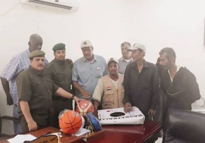 أدوات رياضية للأجهزة الأمنية في عدن