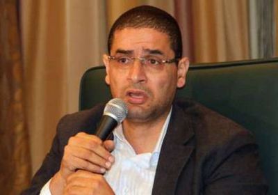 سياسي مصري يُحذر من اندلاع الفوضى في أمريكا