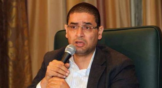 سياسي مصري يُحذر من اندلاع الفوضى في أمريكا