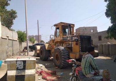 احتجاز متورطين في مخالفة قواعد شراء الأراضي في القريات