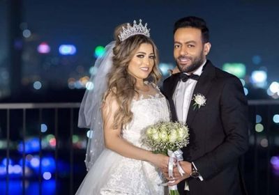 زوجة تامر عاشور :لن أتنازل عن الطلاق