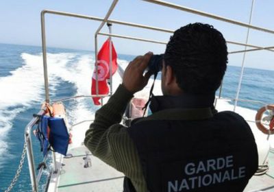 تونس تنقذ 24 مهاجرًا غير شرعي بالقرب من سواحل جزيرة قرقنة