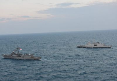  القوات البحرية المصرية والفرنسية تنفذان تدريبا بحريا عابرا