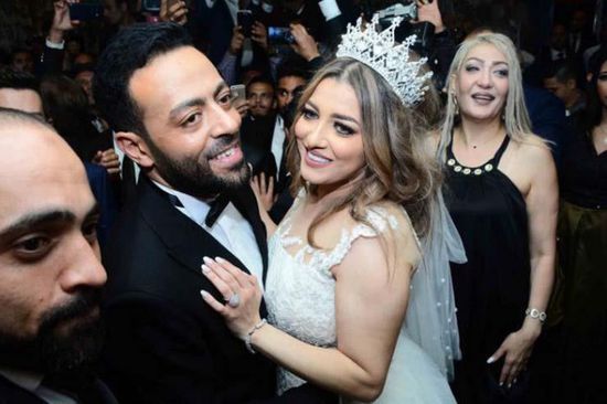 بعد إعلان انفصالها عن تامر عاشور.. سمر أبو شقة :لا أقبل الإساءة لوالد ابنتي