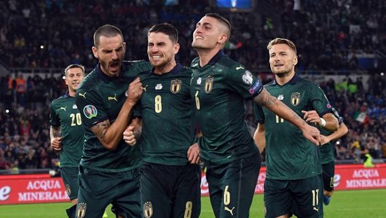 إيطاليا تبحث عن التأهل لنصف نهائي دوري الأمم لأول مرة أمام آيسلندا