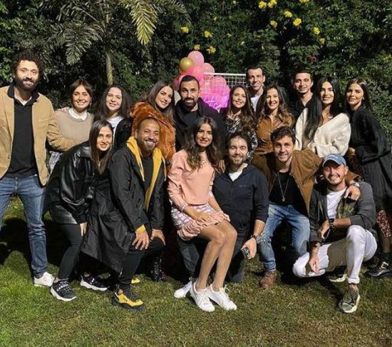 درة وحلا شيحة وإيمي ودنيا سمير غانم في عيد ميلاد ريهام أيمن (صور)