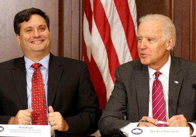 مستشار بايدن: الانتخابات كانت نزيهة ودعاوى ترامب فشلت