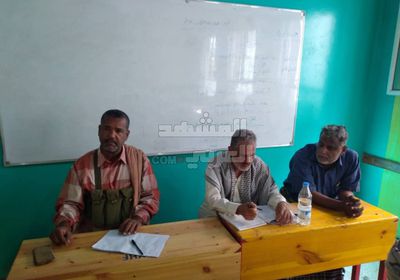 انتقالي خنفر يحصر العاطلين عن العمل والنازحين