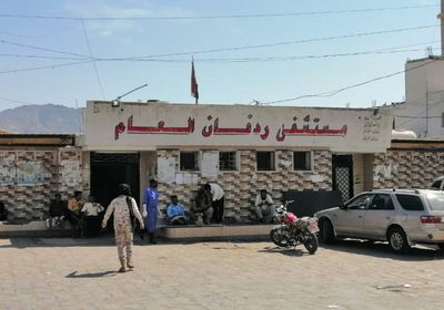 تأهيل عدة أقسام داخلية بمستشفى ردفان