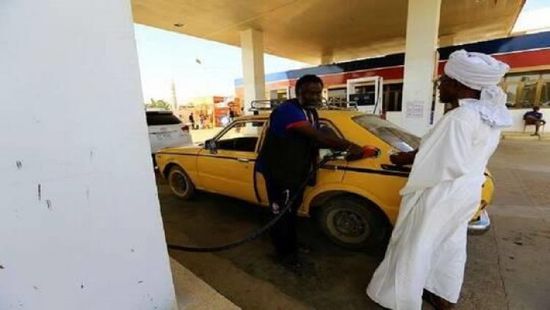 السودان يخفض أسعار البنزين والديزل للمستهلكين