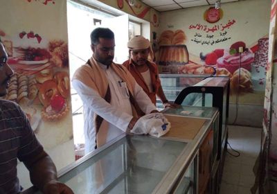 حملة لضبط المخالفات داخل المخابز بالغيضة (صور)