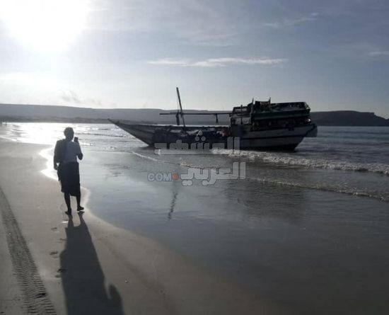 غرق وفقدان 10 بحارة قبالة حافون الصومالية (صور)