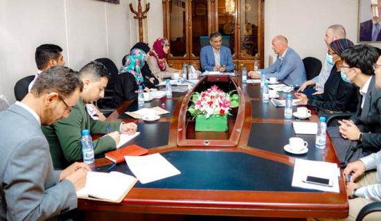 لملس ولوتسما يتفقان على تطوير منظومة أمن ميناء عدن