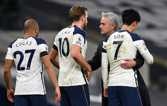 توتنهام يعلن خسارته 64 مليون جنيه استرليني بسبب كورونا