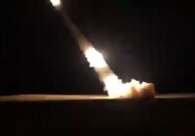 التحالف يقصف مخازن سلاح حوثية في صنعاء بالصواريخ