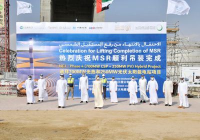 حاكم دبي يتفقد المرحلة الرابعة من مجمع محمد بن راشد للطاقة الشمسية