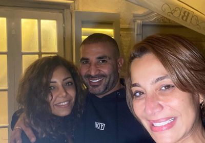 بسمة وهبة تشوق جمهورها لمفاجأة جديدة بصورة مع أحمد سعد وخطيبته