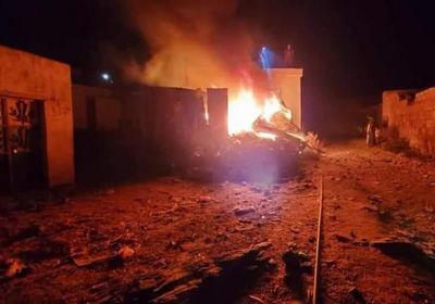 مجهولون يضرمون النار بأحد المخازن في إب