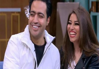 غادة رجب تروج لأمسية زوجها الشعرية بدار الأوبرا المصرية